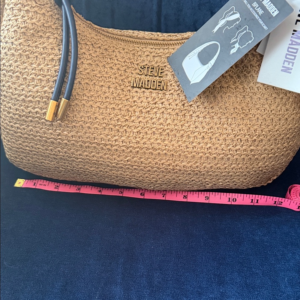 NWT!! ๐๐ Steve Madden Tan Straw Shoulder Bag with Navy Cherry Scarf - Picture 10 of 13